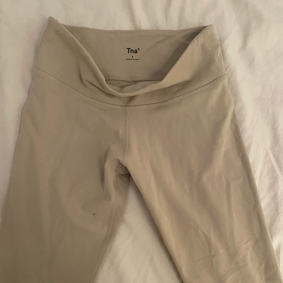 Aritzia TNA leggings - Picture 6 of 6